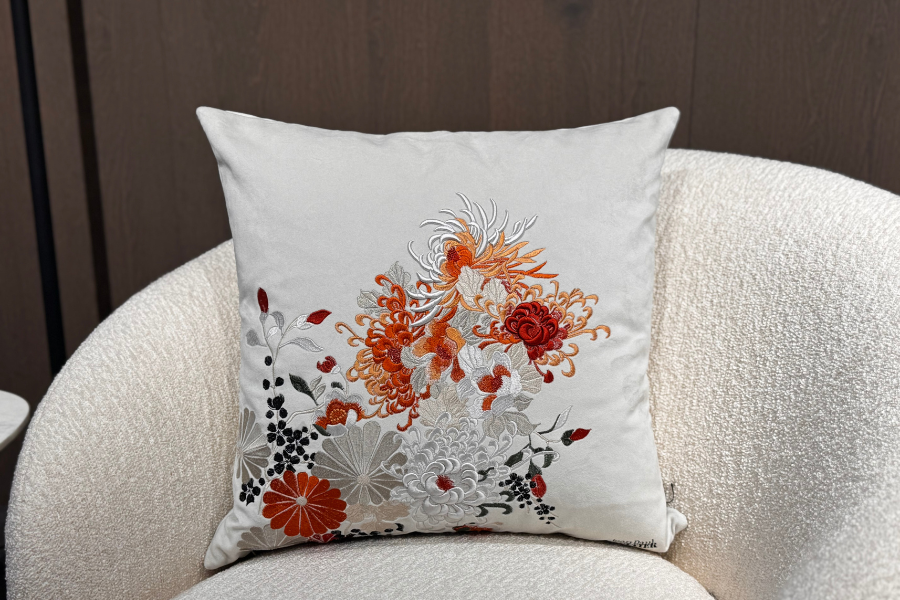 Pernuta decorativa Intense ecru